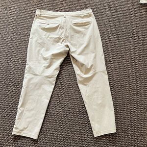 Like new Lululemon men’s pant